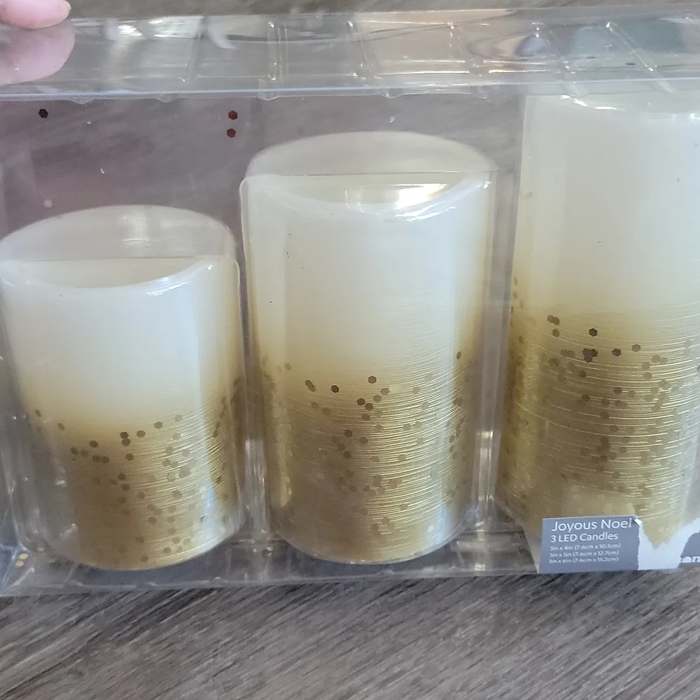 3 LED Candles